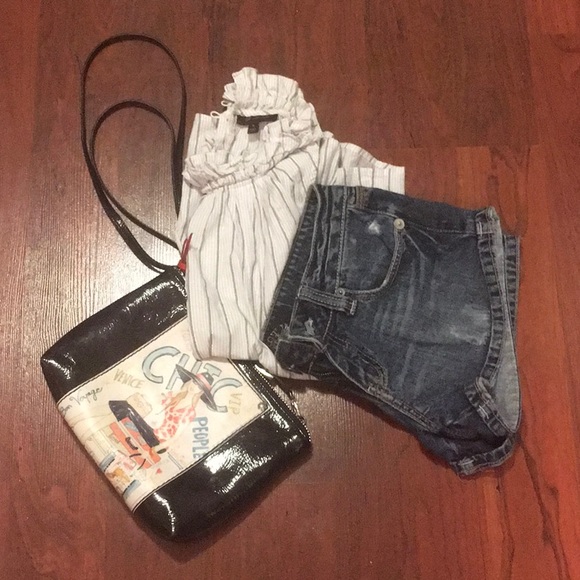 Hint Lightly Distressed Jean Shorts - Picture 5 of 10